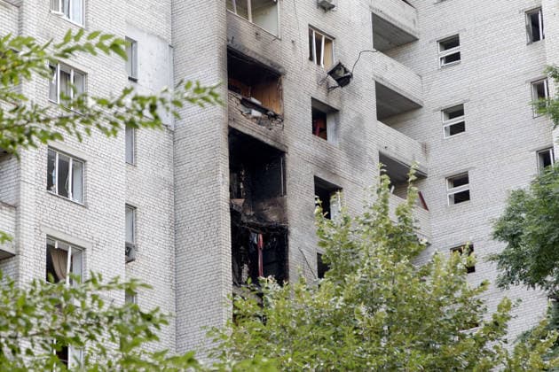 An apartment block in the Pechersk district shows damage caused by a Russian drone, Kyiv, Ukraine, September 25, 2026. A 14-year-old boy was killed, and at least seven people were injured in the attack. (Photo by Kyrylo Chubotin Ukrinform) Russian drone hits apartment block in central Kyiv  Copyright: xKirillxChubotinx