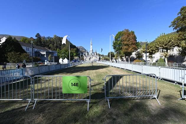 PREPARATIONS FOR THE POPE S VISIT TO LOURDES BASTIEN ARBERET MAXPPP ON THE EVE OF POPE LEON XIV S ARRIVAL, THE CITY OF LOURDES AND ITS SANCTUARY OF OUR LADY ARE READY APOSTOLIC JOURNEY TO FRANCE Lourdes, France, Sept. 25, 2026 Lourdes Sanctuary a Day Before the Pope’s Visit LOURDES HAUTES-PYRÉNÉES FRANCE  Copyright: xMAXPPPxBASTIENxARBERETx BARx1256 BARx1256