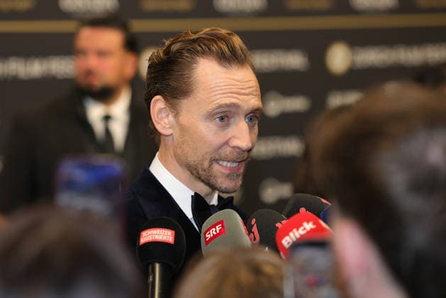Tom Hiddleston 22nd Zurich Film Festival 2026 Tom Hiddleston Thomas William Hiddleston, a British actor, is a sought-after interviewee on the green carpet at the Opening Night of the 22nd Zurich Film Festival on September 24, 2026, at the Kongresshaus Zurich in the Canton of Zurich, Switzerland