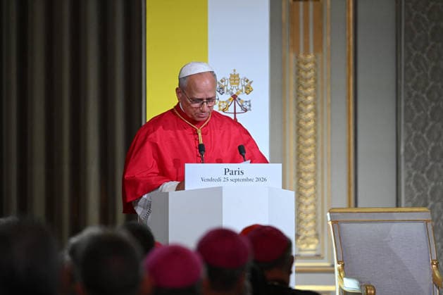 French President Emmanuel Macron and Pope Leo XIV deliver a speech at the Élysée Palace during the Pope s apostolic visit to Paris. Élysée Palace, Paris, France. Friday, September 25, 2026. Jeanne Accorsini. Pool. Bestimage. Paris, France.  Copyright: xJeannexAccorsinix xPoolx xBestimagexJeannexAccorsinix xPoolx xBestimagex