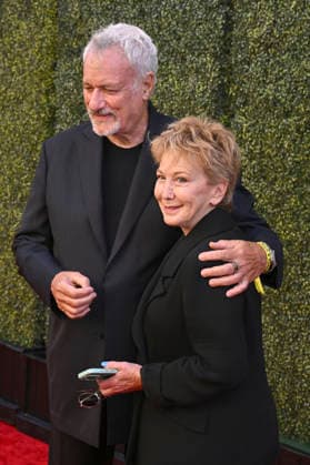 John de Lancie with his wife, Marnie Mosiman, at the world premiere of the documentary *The Sixty Year Mission: How Star Trek Changed Television and the World* at the United Theater on Broadway in Los Angeles, September 24, 2026 Foto:xD.xStarbuckx xFuturexImagex star_trek_6924