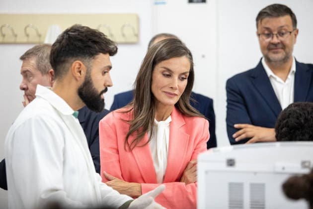 Queen Letizia Presides Over the Opening of the 2026–2027 Vocational Training Year in Talavera de la Reina Queen Letizia during the opening of the 2026–2027 vocational training year, at the IES Ribera del Tajo, on September 25, 2026, in Talavera de la Reina, Toledo, Castilla-La Mancha, Spain. The number of vocational training students continues to grow this 2026–2027 school year, with a 3.1% increase, reaching 1,248,046 students. In absolute terms, this represents 36,984 more students than last school year. Basic-level enrollment grew by 4.1%, reaching 89,802 students, the Intermediate Level rose by 2.3%, to 485,341, and the Advanced Level increased by 3.3%, to 661,547. SEPTEMBER 25, 2026 Juanma Jimé Spain Copyright: xJuanmaxJimà nezx 7799560