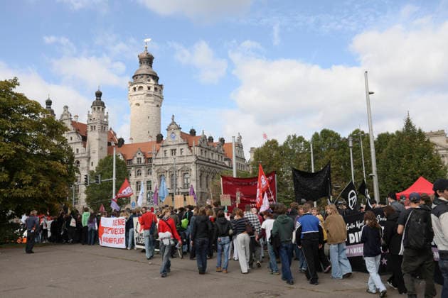 Students protest against mandatory military service in Leipzig Students protest against the planned introduction of mandatory military service in Leipzig The school strike is part of nationwide protests September 25, 2026, Leipzig