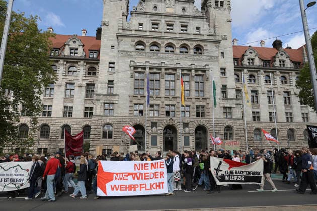 Students protest against mandatory military service in Leipzig Students protest against the planned introduction of mandatory military service in Leipzig The school strike is part of nationwide protests September 25, 2026, Leipzig