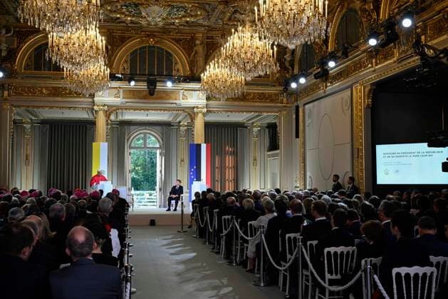 POPE LEO XIV - MEETING WITH AUTHORITIES - ELYSEE PALACE France, Paris, Vatican, 2026 9 25 Meeting with Authorities, Civil Society and the Diplomatic Corps at the Elysee Palace. Pope Leo XIV during his apostolic journey to France. EDITORIAL USE ONLY - NO BOOKS Copyright: xVATICANxMEDIA xCatholicxPressxPhotox