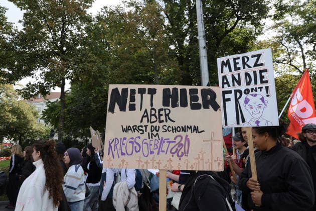 Students protest against mandatory military service in Leipzig Students protest against the planned introduction of mandatory military service in Leipzig The school strike is part of nationwide protests September 25, 2026, Leipzig