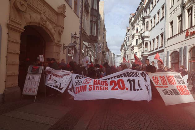Students protest against mandatory military service in Leipzig Students protest against the planned introduction of mandatory military service in Leipzig The school strike is part of nationwide protests September 25, 2026, Leipzig