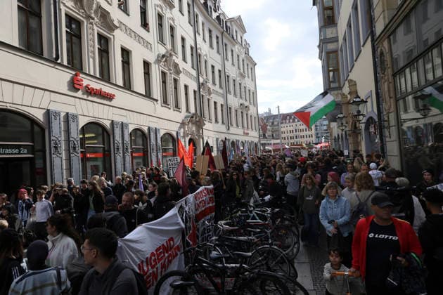 Students protest against mandatory military service in Leipzig Students protest against the planned introduction of mandatory military service in Leipzig The school strike is part of nationwide protests September 25, 2026, Leipzig