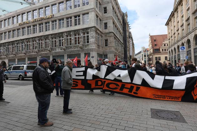 Students protest against mandatory military service in Leipzig Students protest against the planned introduction of mandatory military service in Leipzig The school strike is part of nationwide protests September 25, 2026, Leipzig