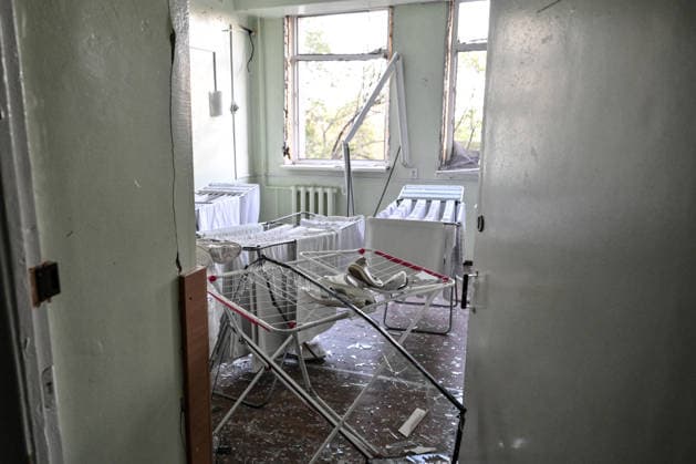 Windows are shattered in a laundry room at a medical centre damaged by a Russian drone strike, Zaporizhzhia, Ukraine, September 25, 2026. Early on Friday, September 25, Russian drones attacked the southeastern city, injuring one person and setting fire to the medical centre. (Photo by Dmytro Smolienko Ukrinform) Russian drones attack medical centre in Zaporizhzhia  Copyright: xDmytroxSmolienkox