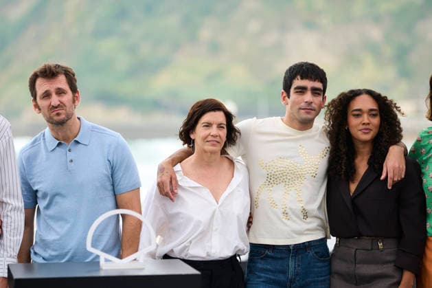 September 25, 2026, Donostia San Sebastian, Euskadi, Spain: Raul Arevalo, Laia Marull, Omar Ayuso, Valentina Vidal attended El Castillo Photocall during 74th San Sebastian International Film Festival at Kursaal Palace on September 25, 2026 in Donostia San Sebastian, Spain Donostia San Sebastian Spain - ZUMAg15_ 20260925_zaf_g15_017 Copyright: xJackxAbuinx