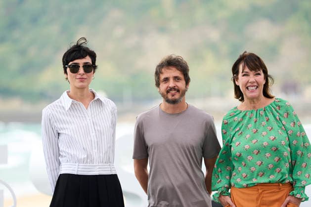 September 25, 2026, Donostia San Sebastian, Euskadi, Spain: Eduardo Villanueva Diez, Isabel PeoÂ±a, Mabel Lozano attended El Castillo Photocall during 74th San Sebastian International Film Festival at Kursaal Palace on September 25, 2026 in Donostia San Sebastian, Spain Donostia San Sebastian Spain - ZUMAg15_ 20260925_zaf_g15_015 Copyright: xJackxAbuinx