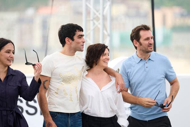 September 25, 2026, Donostia San Sebastian, Euskadi, Spain: Raul Arevalo, Laia Marull, Omar Ayuso attended El Castillo Photocall during 74th San Sebastian International Film Festival at Kursaal Palace on September 25, 2026 in Donostia San Sebastian, Spain Donostia San Sebastian Spain - ZUMAg15_ 20260925_zaf_g15_004 Copyright: xJackxAbuinx