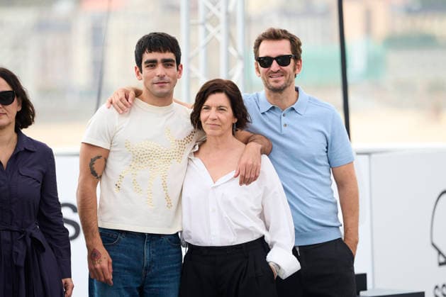 September 25, 2026, Donostia San Sebastian, Euskadi, Spain: Raul Arevalo, Laia Marull, Omar Ayuso attended El Castillo Photocall during 74th San Sebastian International Film Festival at Kursaal Palace on September 25, 2026 in Donostia San Sebastian, Spain Donostia San Sebastian Spain - ZUMAg15_ 20260925_zaf_g15_003 Copyright: xJackxAbuinx