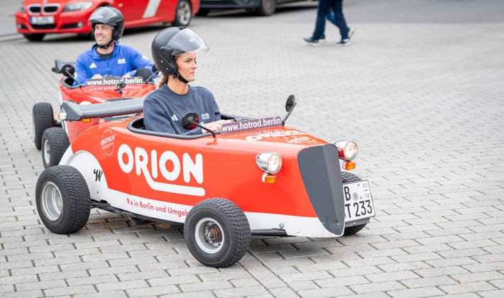Riding a Soapbox Car Through Berlin EUR, Germany, Berlin, September 25, 2026 Hotrod Tour in Berlin: Driving a self-driven mini soapbox car through the capital, taking in sights from Kreuzberg to Mitte, cruising through the city with 14PS
