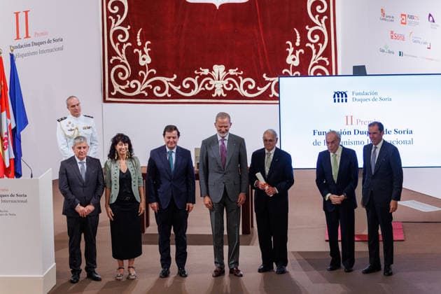 Felipe VI Attends the Award Ceremony for the 2nd International Hispanism Award of the Duques de Soria Foundation King Felipe VI during the award ceremony for the 2nd International Hispanism Award of the Duques de Soria Foundation at the Convent of La Merced on September 25, 2026, in Soria, Castile and León, Spain. The award was presented to PhiloBiblon, the largest digital library and biobibliographic database dedicated to medieval Iberian texts in the Romance languages of Castilian, Catalan, and Galician-Portuguese. The team is led by Professor Charles B. Faulhaber of the University of Oxford. September 25, 2026, Soria, Castile and León, Spain Copyright: xConchaxOrtegax 7799879