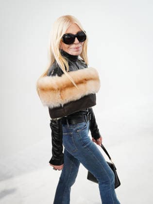 IPA88956789 - Milan, Milan Women™s Fashion Week Spring Summer 2027 - Women™s Fashion, Spring Summer 2027 - GUCCI fashion show - guests pictured: Donatella Versace  Copyright: xRiccardoxGiordanox xRiccardoxGiordanox IPA88956789