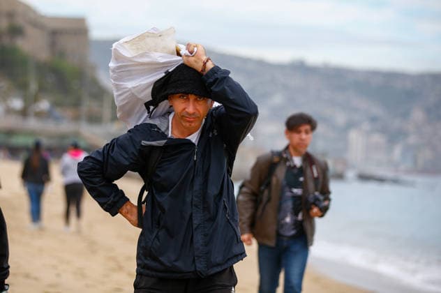 Valparaíso, September 25, 2026. With the participation of volunteers from educational institutions and public and private organizations, International Beach Cleanup Day will be commemorated with a trash and waste collection effort at Caleta Portales Beach. Manuel Lema Aton, Chile, Valparaiso, Chile Aton 1193982  Copyright: MANUELxLEMA ATONxCHILE