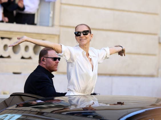 CÃ line Dion leaves her apartment in Paris for her show at the Plenitude Arena CÃ line Dion leaves her apartment in Paris for her show at the Plenitude Arena in Paris, France on september 25, 2026  Copyright: xDidierxFereyx