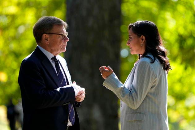 September 25, 2026, Ottawa, On, CANADA: Minister of Foreign Affairs Anita Anand and German Minister of Foreign Affairs Johann David Wadephul speak as they walk on the grounds of Rideau Hall in Ottawa, before participating in a bilateral meeting on Friday, Sept. 25, 2026. Ottawa CANADA  - ZUMAc35_ 20260925_zaf_c35_001 Copyright: xJustinxTangx