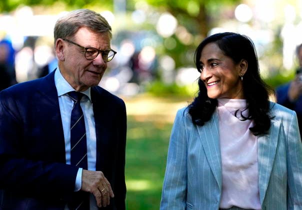 September 25, 2026, Ottawa, On, CANADA: Minister of Foreign Affairs Anita Anand and German Minister of Foreign Affairs Johann David Wadephul speak as they walk on the grounds of Rideau Hall in Ottawa, before participating in a bilateral meeting on Friday, Sept. 25, 2026. Ottawa CANADA  - ZUMAc35_ 20260925_zaf_c35_004 Copyright: xJustinxTangx