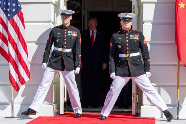 US President Trump and Chinese President Xi attend a tea at the White House Two Marines open the South Portico doors for President Donald Trump and First Lady Melania Trump prior to the arrival of Chinese President Xi Jinping and First Lady of China Peng Liyua, who will join them for a tea in the Red Room at the White House in Washington, DC, USA, 24 September 2026. President Xi’s three-day state visit is his first to DC in 11 years. WASHINGTON DISTRICT OF COLUMBIA United States  Copyright: xPool ABACAx