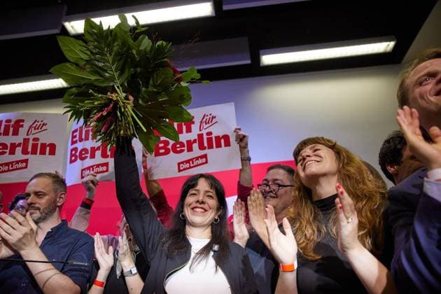 State Party Convention of the Left Party ** FOR EDITORIAL PURPOSES ONLY ** EDITORIAL USE ONLY ** p Elif Eralp, the Left Party’s top candidate for the House of Representatives election, is celebrated at her party’s state convention Germany Berlin Berlin Copyright JörgxCarstensen Copyright: JörgxCarstensen doc87ra2rctybshh8ida4l ,EDITORIAL USE ONLY Copyright: JörgxCarstensen