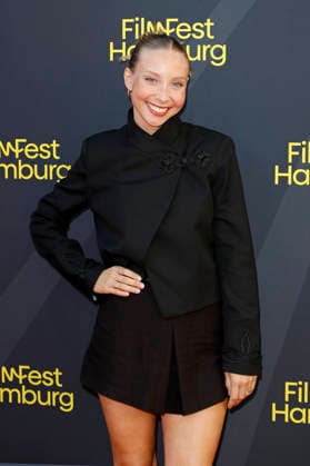 Julie Deluz at the premiere of the film *Hygge* at the 34th Filmfest Hamburg 2026 at Cinemaxx Dammtor in Hamburg, September 25, 2026 Foto:xC.xTamckex xFuturexImagex hygge_6936