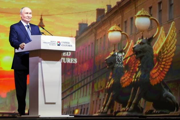 Russia Putin United Cultures Forum 9251293 25.09.2026 Russian President Vladimir Putin speaks during the 12th International United Cultures Forum, in St. Petersburg, Russia. Alexander Kazakov Sputnik St. Petersburg Russia  Copyright: xAlexanderxKazakovx