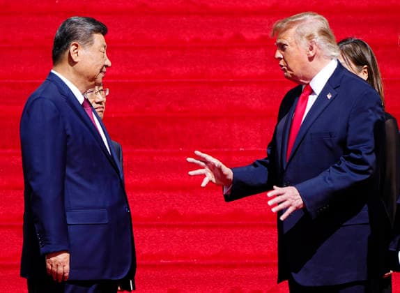 President Donald Trump (R) talks to Chinese President Xi Jinping as they depart the National Archives in Washington DC on Friday, September 25, 2026. Xi is on the final day of an official three-day state visit to the U.S.  WAP20260925730 BONNIExCASH