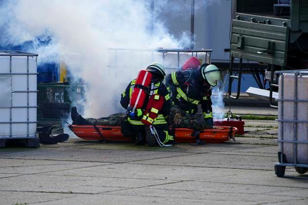 CNTV REDSTORM Bundeswehr Exercise Red Storm Charlie, Day 2 in Hamburg, September 25, 2026. On Day 2 of the Bundeswehr exercise Red Storm Charlie, a chemical accident was simulated in collaboration with the fire depa