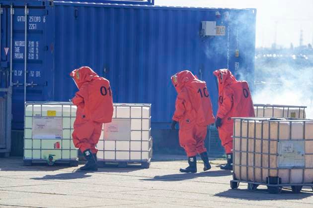 CNTV REDSTORM Bundeswehr Exercise Red Storm Charlie, Day 2 in Hamburg, September 25, 2026. On Day 2 of the Bundeswehr exercise Red Storm Charlie, a chemical accident was simulated in collaboration with the fire depa