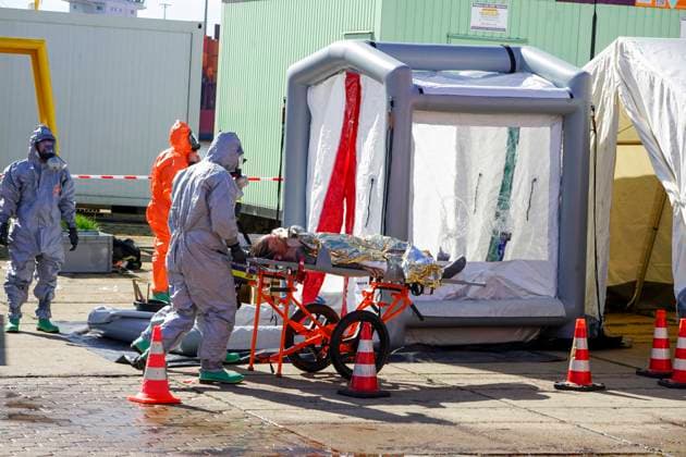 CNTV REDSTORM Bundeswehr Exercise Red Storm Charlie, Day 2 in Hamburg, September 25, 2026. On Day 2 of the Bundeswehr exercise Red Storm Charlie, a chemical accident was simulated in collaboration with the fire depa