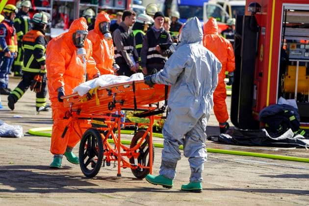 CNTV REDSTORM Bundeswehr Exercise Red Storm Charlie, Day 2 in Hamburg, September 25, 2026. On Day 2 of the Bundeswehr exercise Red Storm Charlie, a chemical accident was simulated in collaboration with the fire depa