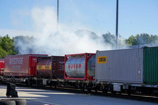 CNTV REDSTORM Bundeswehr Exercise Red Storm Charlie, Day 2 in Hamburg, September 25, 2026. On Day 2 of the Bundeswehr exercise Red Storm Charlie, a chemical accident was simulated in collaboration with the fire depa