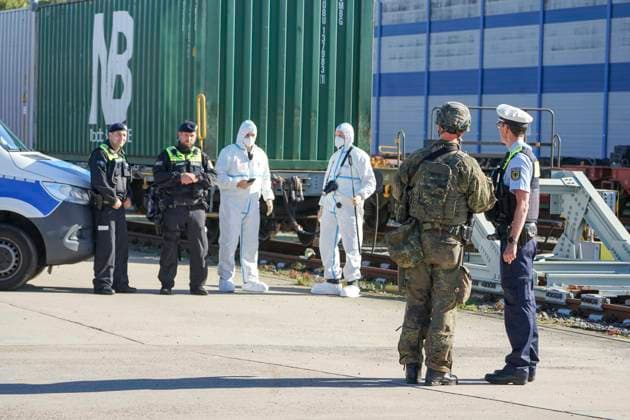 CNTV REDSTORM Bundeswehr Exercise Red Storm Charlie, Day 2 in Hamburg, September 25, 2026. On Day 2 of the Bundeswehr exercise Red Storm Charlie, a chemical accident was simulated in collaboration with the fire depa
