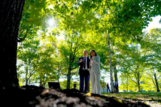 September 25, 2026, Ottawa, On, CANADA: Minister of Foreign Affairs Anita Anand and German Minister of Foreign Affairs Johann David Wadephul look on at a tree planted in 1990 by then-President of the Federal Republic of Germany Richard Von WeizsoÂ¤cker, on the grounds of Rideau Hall in Ottawa, before participating in a bilateral meeting on Friday, Sept. 25, 2026. Ottawa CANADA  - ZUMAc35_ 20260925_zaf_c35_005 Copyright: xJustinxTangx