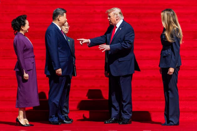US President Trump and Chinese President Xi visit the National Archives in Washington DC US President Donald Trump (C-R) and First Lady Melania Trump (R) escort Chinese President Xi Jinping (C-L) and First Lady of China Peng Liyuan (L) from the National Archives in Washington, DC, USA, 25 September 2026. President Xi’s three-day state visit is his first to DC in 11 years. WASHINGTON DC United States  Copyright: xPool ABACAx