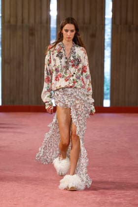 Blumarine Ready-to-Wear Spring Summer 2027 Fashion Show at Milan Fashion Week, on September 25, 2026, Bestimage, Milan, Italy  Copyright: xAgencex xBestimagexAgencex xBestimagex