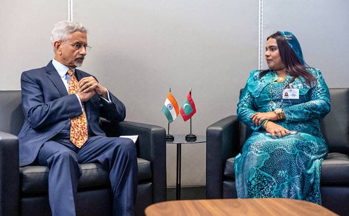 RECORD DATE NOT STATED EAM S. Jaishankar meets Maldives FM Iruthisham Adam New York U.S. , Sep 25 (ANI): External Affairs Minister S. Jaishankar meets Maldives Foreign Minister Iruthisham Adam on the sidelines of the 81st United Nations General Assembly (UNGA81), in New York on Thursday. (@DrSJaishankar X ANI Photo) New York United States of America Copyright: xANIx ANI_20260925020