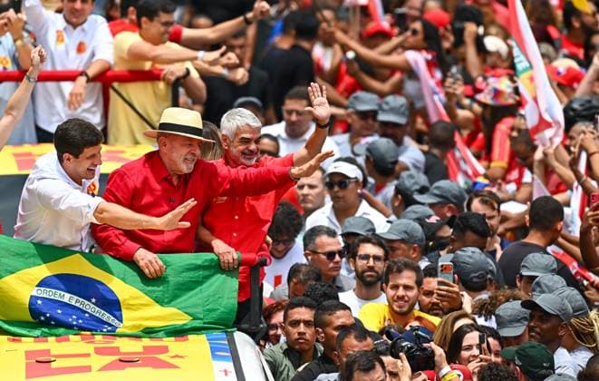 Brazilian Presidential Election Campaign PHOTOPQR OUEST FRANCE Franck Dubray Recife September 25, 2026 Report from Recife, Brazil, on the presidential election campaign, featuring a march and rally by President and candidate Lula (Luiz Inácio Lula da Silva), with the mayor of Recife Joao Campos Photo by Franck Dubray: Presidential election campaign in Brazil on September 25, 2026, in Recife, France  Copyright: xPHOTOPQR OUESTxFRANCE MAXPPPxFranckxDubrayx 20260925OFR9358 20260925OFR9358