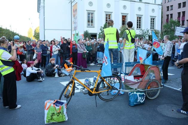 September 25, 2026, City of Lucerne: Demonstration, climate rally in Lucerne against climate change, under the slogan No 50-Degree Summers. Photo: Demonstrators