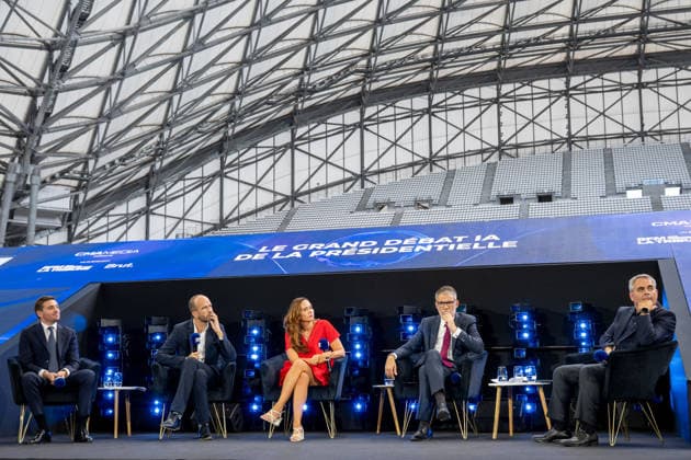 Artificial Intelligence Summit - Marseille Alexandre Loubet, Manuel Bompard, Sarah Knafo, Olivier Faure and Xavier Bertrant pictured during a presidential campaign debate around AI, during second day of Artificial Intelligence Marseille (AIM), a summit concerning AI in stade CEPAC Velodrome de Marseille, France on September 25, 2026. Photo by Laurent Coust ABACAPRESS.COM MARSEILLE France  Copyright: xCoustxLaurent ABACAx