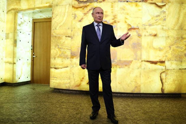 RUSSIA, ST PETERSBURG - SEPTEMBER 25, 2026: Vladimir Putin, President of Russia, appears before the press during the 2026 St Petersburg International United Cultures Forum at the General Staff Building of the State Hermitage Museum. Alexander Kazakov Russian Presidential Press and Information Office TASS  98320339