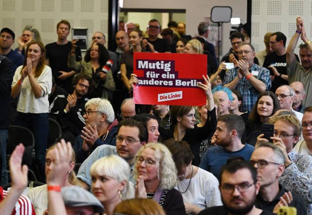 Die Linke Berlin Party Conference in Berlin BERLIN, GERMANY - SEPTEMBER 25: Party members take part in the extraordinary session of the 10th State Party Congress of the Die Linke (The Left Party) to assess the election results in Berlin on September 25, 2026. Mayor candidate Elif Eralp also took part in the conference. Volodymyr Sindieiev Anadolu Berlin Germany. Editorial use only. Please get in touch for any other usage.  Copyright: x2026xAnadoluxVolodymyrxSindieievx