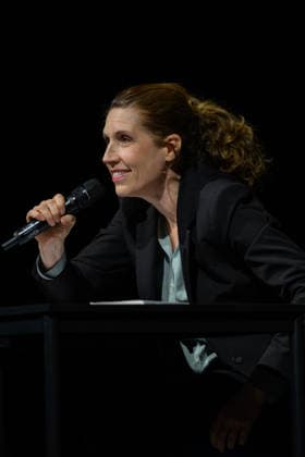 Christine Prayon at the Kulturbeutel Festival in Speyer, Speyer, Germany, September 25, 2026. Comedian Christine Prayon smiling in profile during her Farewell Tour show at the opening of the Kulturbeutel Festival in the Alter Stadtsaal.