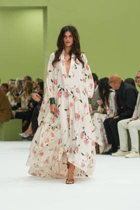 IPA88969488 - Milan, Milan Women™s Fashion Week Spring Summer 2027 - Women™s Fashion, Spring Summer 2027 - Luisa Spagnoli fashion show - runway Pictured: models  Copyright: xRiccardoxGIordanox xRiccardoxGiordano IPAx IPA88969488