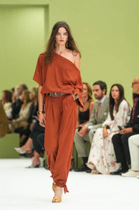 IPA88969694 - Milan, Milan Women™s Fashion Week Spring Summer 2027 - Women™s Fashion, Spring Summer 2027 - Luisa Spagnoli fashion show - runway Pictured: models  Copyright: xRiccardoxGIordanox xRiccardoxGiordano IPAx IPA88969694
