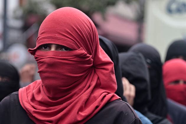 September 25, 2026, Mexico City, Cdmx, Mexico: In the framework of the commemoration of the 12th anniversary of the forced disappearance of the 43 Normalistas of the Rural Normal School Raul Isidro Burgos of Ayotzinapa, Guerrero, parents of students, family members and groups demonstrated outside the Supreme Court of Justice of the Nation (SCJN), which is located next to the National Palace, official residence of President Claudia Sheimbaum. This act of protest aims to demand the solution of the case of the students, stop covering up the army, the government agencies and at the same time demand punishment of all those related to organized crime directly or indirectly who participated in the crime that after twelve years has the young peop - ZUMAp204 20260925_zip_p204_020 Copyright: xJosuexPerezx