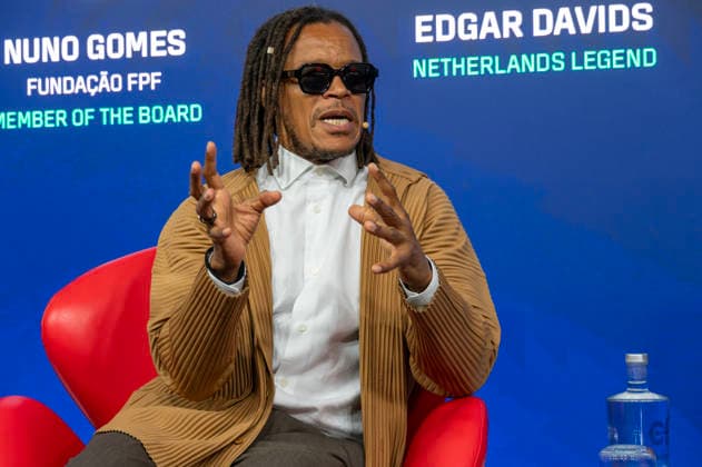 September 22, 2026, Lisbon, Lisbon, Portugal: Netherlands legend EDGAR DAVIDS speaking during the social impact panel at the Portugal Football Summit at the Cidade do Futebol in Oeiras. Lisbon Portugal - ZUMAr238 20260922_zip_r238_033 Copyright: xRicardoxRochax